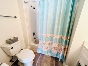 House, Multiple Beds, Patio, Garden View | Bathroom - Bayard Avenue 220 (Rehoboth Beach)