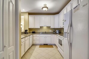 타운홈, 침대(여러 개), 파티오, 정원 전망 | 전용 주방 | 커피/티 메이커