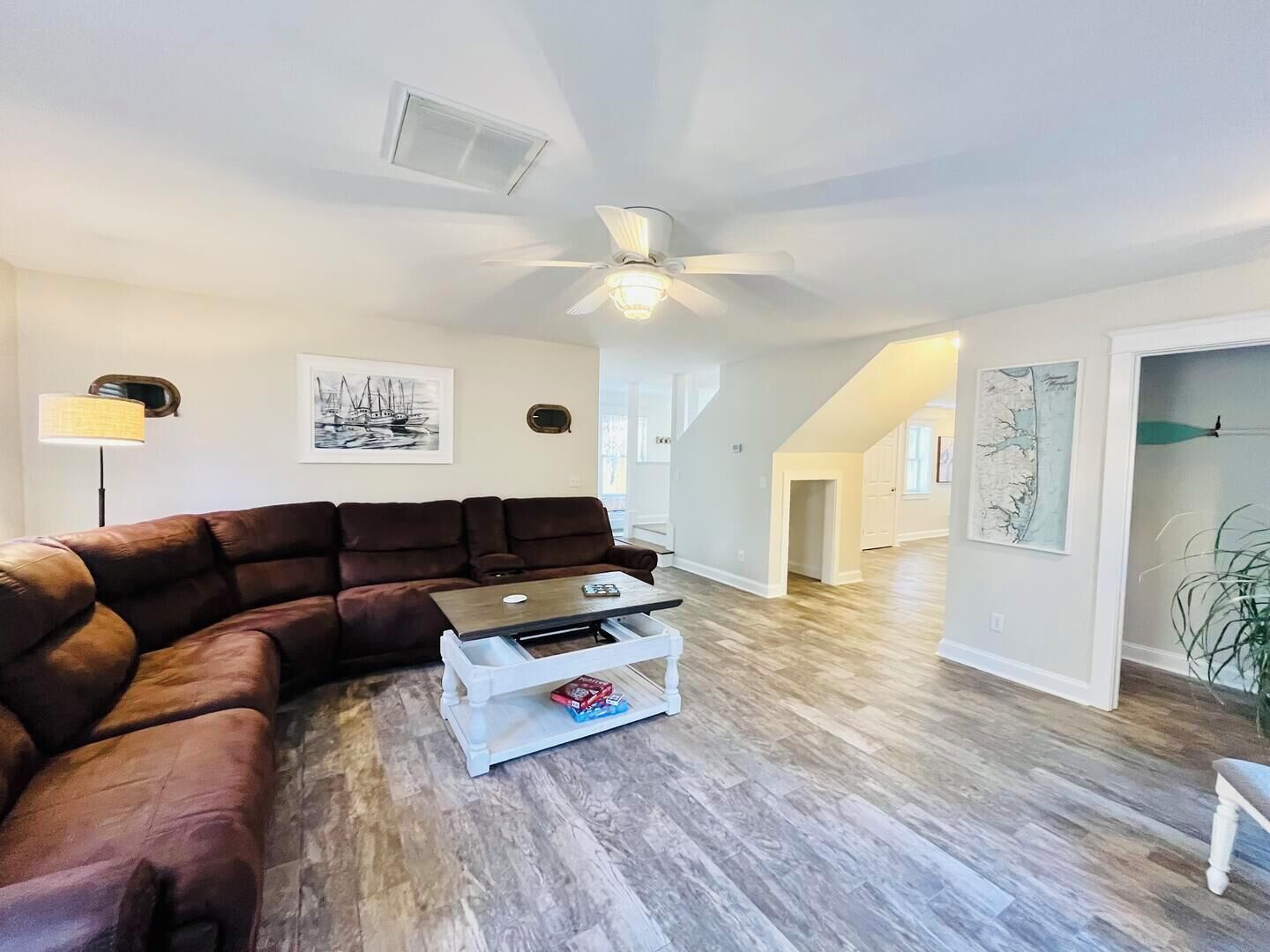 House, Multiple Beds, Patio, Garden View (CENTRAL AVENUE 33476) | Living area