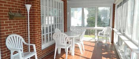 Maison, Plusieurs lits, patio, vue sur le jardin | Vue de la chambre