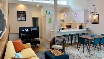 House, Multiple Beds, Patio, Garden View (DELAWARE AVENUE 1ST) | Living area