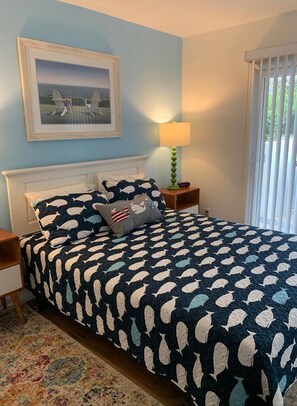 House, Multiple Beds, Patio, Garden View (DELAWARE AVENUE 1ST) | 3 bedrooms, individually decorated, individually furnished