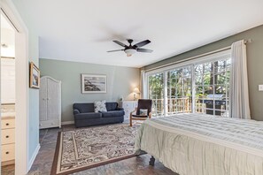 4 habitaciones, decoración personalizada y muebles diferentes 