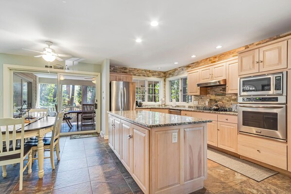 House, Multiple Beds, Kitchen, Garden View | Private kitchen - Fields END Road 64 (Rehoboth Beach)