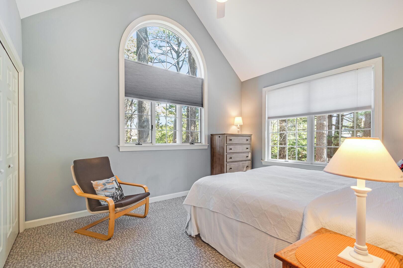 4 bedrooms, individually decorated, individually furnished