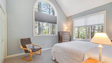 4 bedrooms, individually decorated, individually furnished