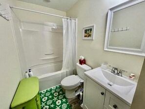 House, Multiple Beds, Kitchen, Garden View | Bathroom - Hickman Street 304 (Rehoboth Beach)