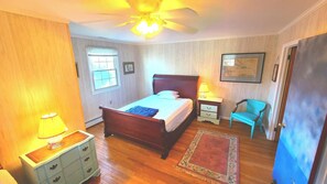 Maison, plusieurs lits, patio, vue jardin | 4 chambres, décoration personnalisée, ameublement personnalisé