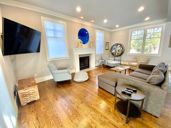 ハウス ベッド (複数台) プールアクセス プールビュー | リビング エリア