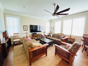 Leilighet, flere senger, terrasse, hageutsikt | Oppholdsområde