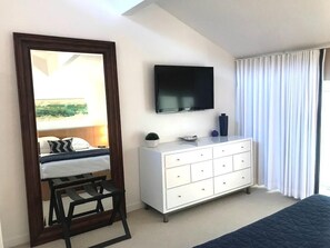 Resortwoning, 2 queensize bedden, open haard, uitzicht op tuin | 2 slaapkamers, individueel gedecoreerd, individueel gemeubileerd