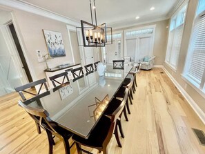 6 habitaciones, decoración personalizada y muebles diferentes 