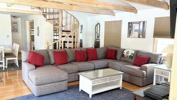 House, Multiple Beds, Fireplace, Garden View | Living area | Fireplace