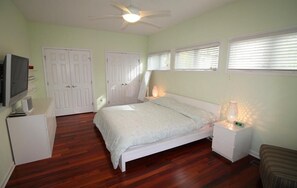 House, Multiple Beds, Hot Tub, Garden View | 4 bedrooms, individually decorated, individually furnished