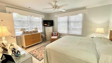 House, Multiple Beds, Pool Access, Pool View | 6 bedrooms, individually decorated, individually furnished