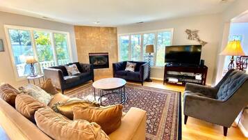 House, Berbilang Katil, Balcony, Garden View | Ruang tamu