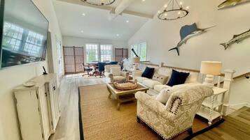 Cottage, nhiều giường, có thể sử dụng hồ bơi, quang cảnh hồ bơi | Khu phòng khách