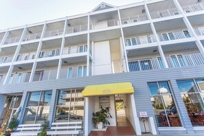 Exterior detail - Wilmington Avenue 50 #106 (Rehoboth Beach)