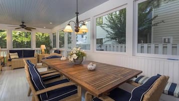 House, Multiple Beds, Kitchen, Garden View | Outdoor dining