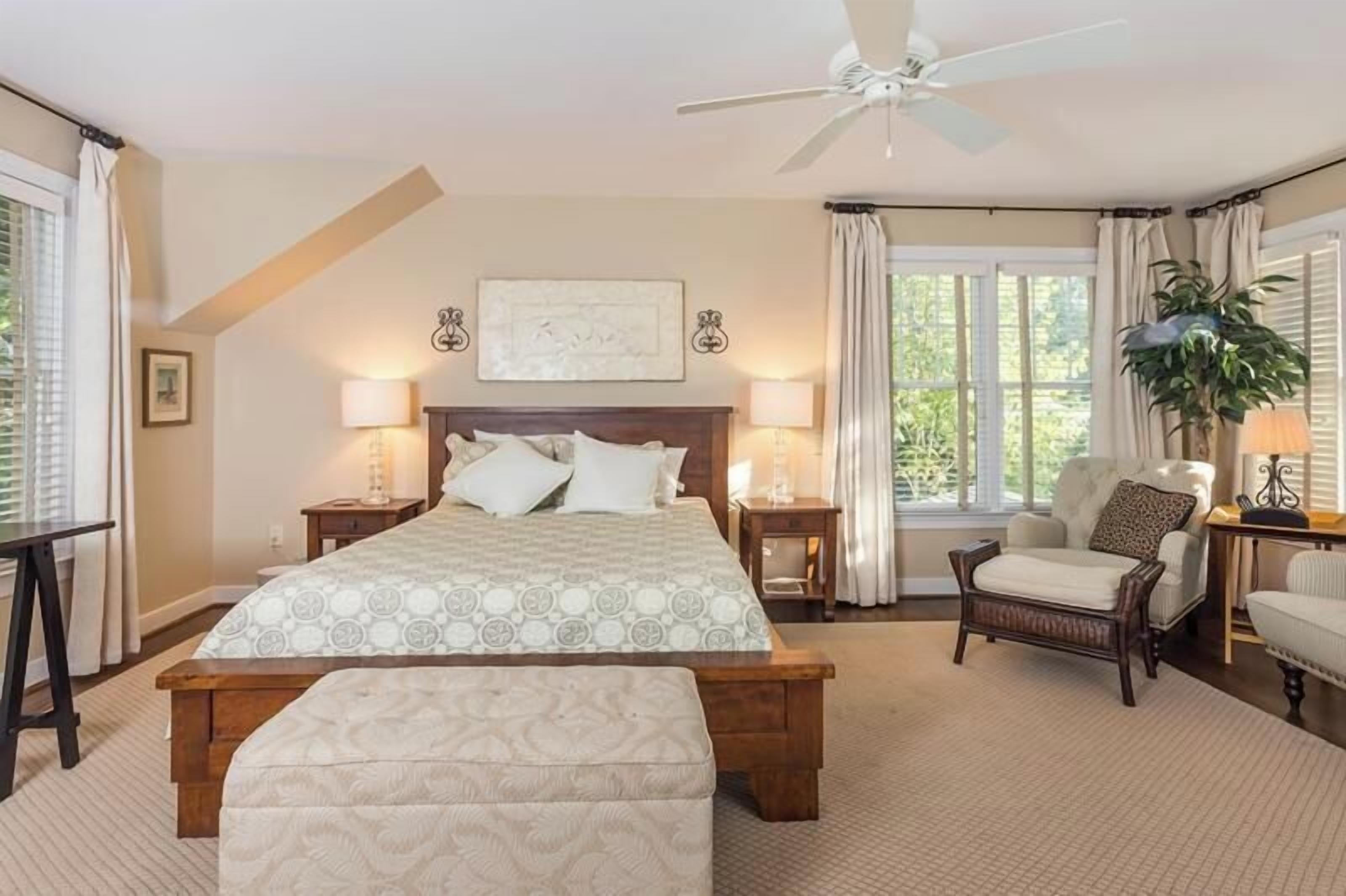 House, Multiple Beds, Kitchen, Garden View | 5 bedrooms, individually decorated, individually furnished