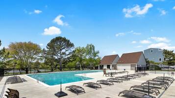 Seasonal outdoor pool