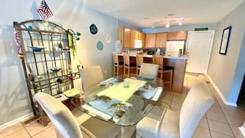 2 chambres, décoration personnalisée, ameublement personnalisé