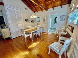 Cottage, Multiple Beds, Kitchen, Garden View