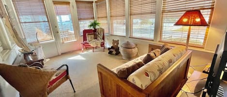 Cottage, Multiple Beds, Kitchen, Garden View | Living area