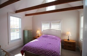 House, Multiple Beds, Kitchen, Garden View | 7 bedrooms, individually decorated, individually furnished
