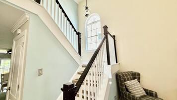 Townhome, Multiple Beds, Patio, Garden View | Interior