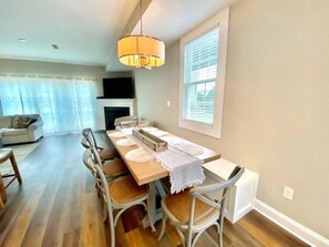 ハウス ベッド (複数台) パティオ プールビュー | 5 室のベッドルーム、客室ごとに異なる装飾、客室ごとに異なるインテリア