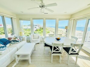 5 bedrooms, individually decorated, individually furnished - Collins Avenue 4 (Dewey Beach)