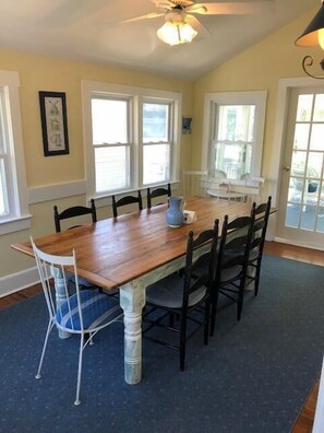 House, Multiple Beds, Kitchen | 5 bedrooms, individually decorated, individually furnished