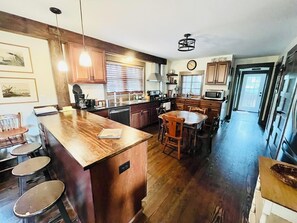 House, Multiple Beds, Balcony, Garden View | Private kitchen - Daisey Road 20637 (Rehoboth Beach)