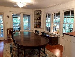 ハウス ベッド (複数台) キッチン ガーデンビュー | 7 室のベッドルーム、客室ごとに異なる装飾、客室ごとに異なるインテリア