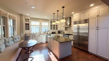 House, Multiple Beds, Pool Access, Garden View | Private kitchen | Coffee/tea maker