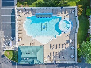 Seasonal outdoor pool - Sandy Bottom Circle 904 (Rehoboth Beach)