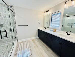 House, Multiple Beds, Kitchen, Garden View | Bathroom - SEA Side Drive 8 (Bethany Beach)