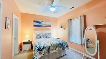 Condo, Berbilang Katil, Kitchen, Pool View | Pemandangan dari bilik