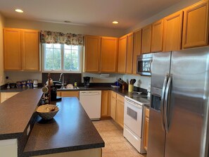 Hus - flera sängar - uteplats | Eget kök | Kaffe- och tebryggare