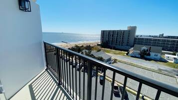 Kondominium, Beberapa Tempat Tidur, balkon, pemandangan samudra | Pemandangan dari kamar