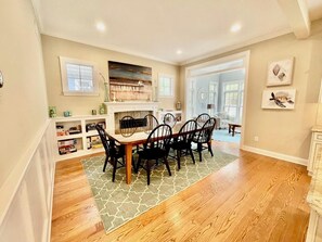 Maison, Plusieurs lits, patio, vue sur le jardin | 5 chambres, décor unique, ameublement unique