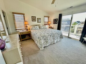 Townhouse, flere senger, balkong | Utsikt fra rommet