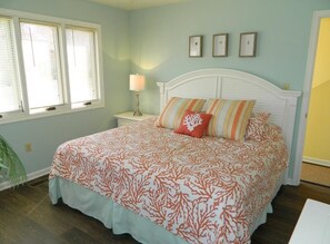 House, Multiple Beds, Balcony, Garden View | 3 bedrooms, individually decorated, individually furnished - Swedes Street 201 (Dewey Beach)