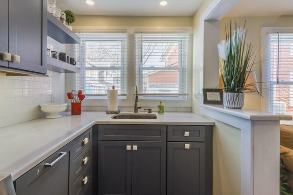 Interior - Maryland Avenue 49A (Rehoboth Beach)