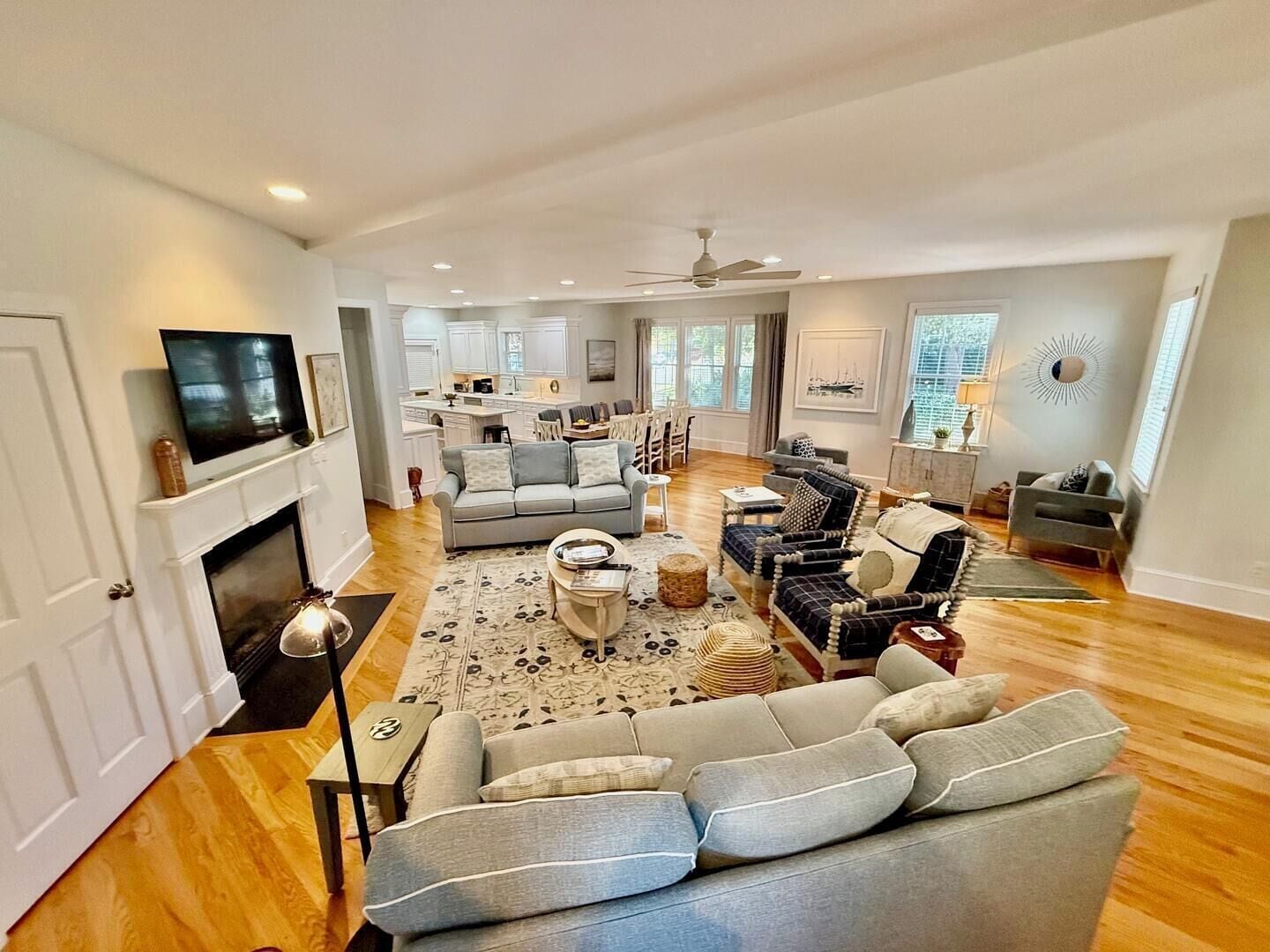 House, Multiple Beds, Fireplace, Garden View | Living area