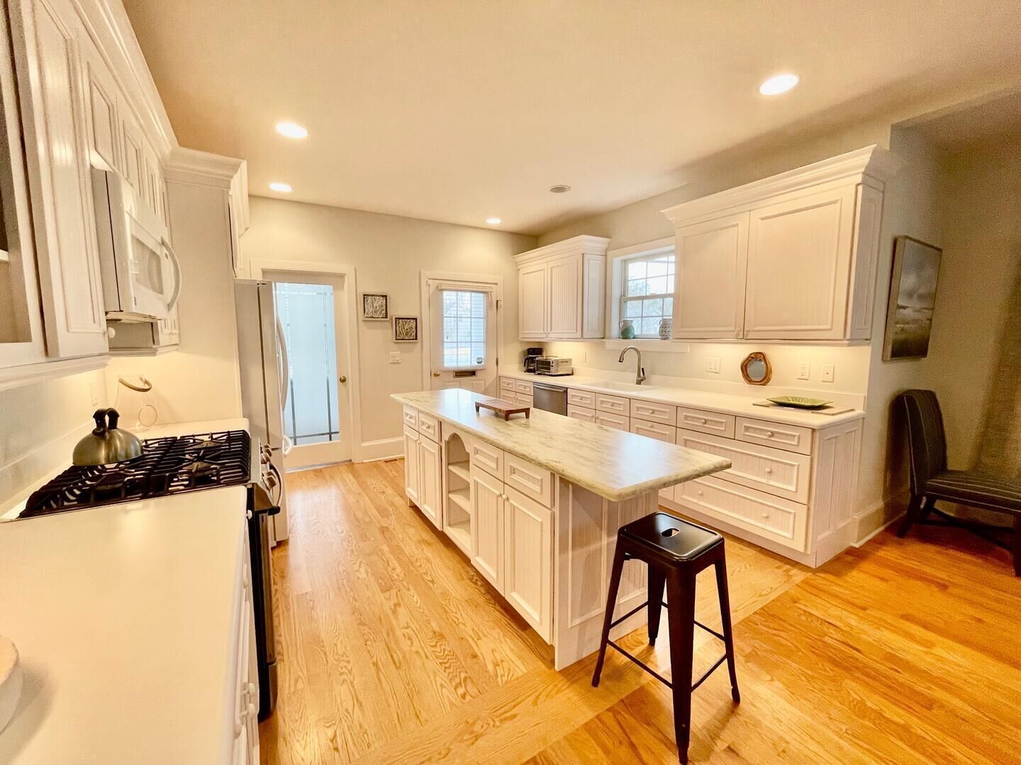 House, Multiple Beds, Fireplace, Garden View | Private kitchen | Coffee/tea maker