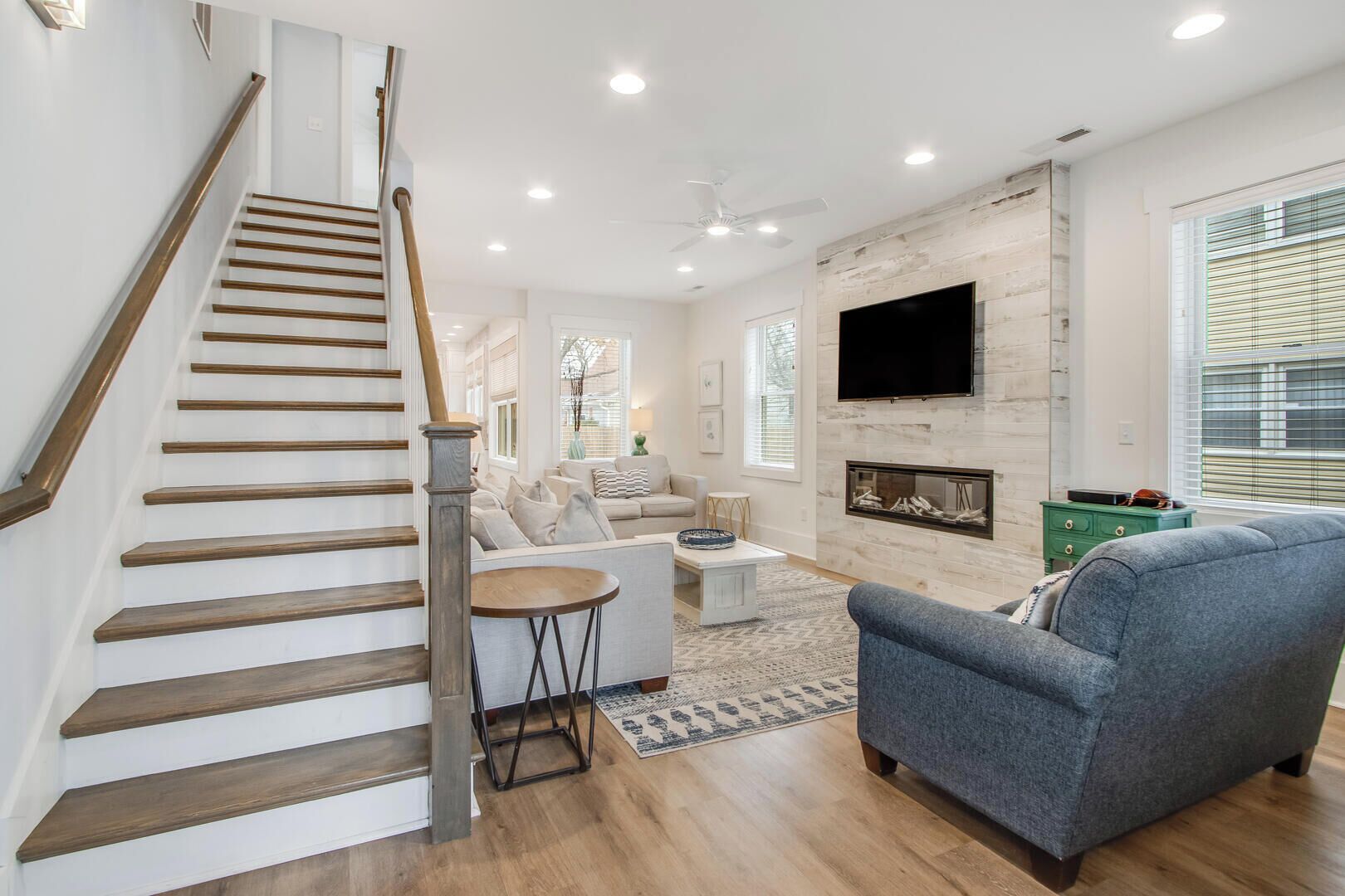 Ferienhaus, Mehrere Betten, Küche, Gartenblick | Wohnbereich | Kamin