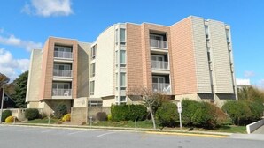 Exterior - THE Crest 403 (Rehoboth Beach)