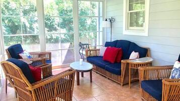 House, Multiple Beds, Patio, Ocean View | Living area | Fireplace